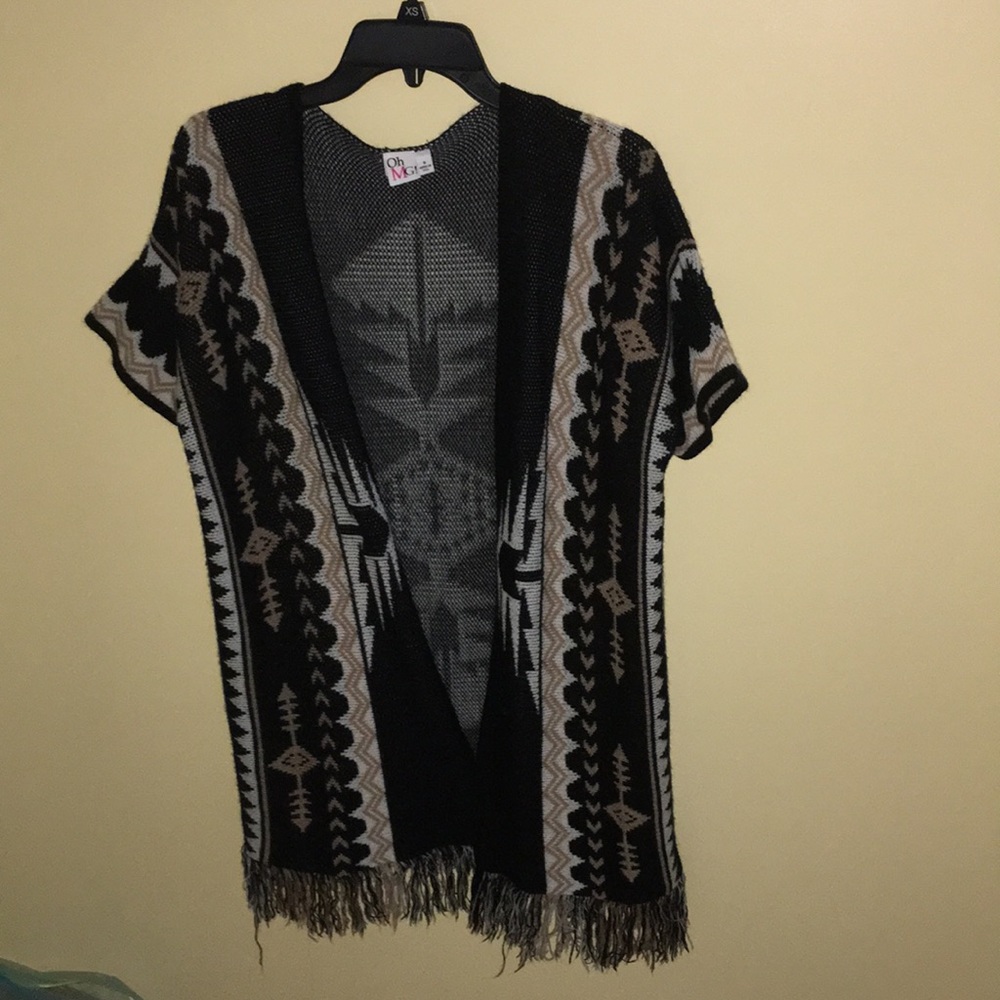 Poncho-like cardigan